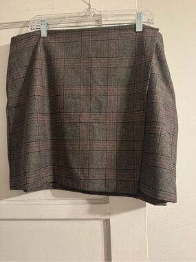 Old Navy Gray Plaid Mini Skirt with Pink Stripes
